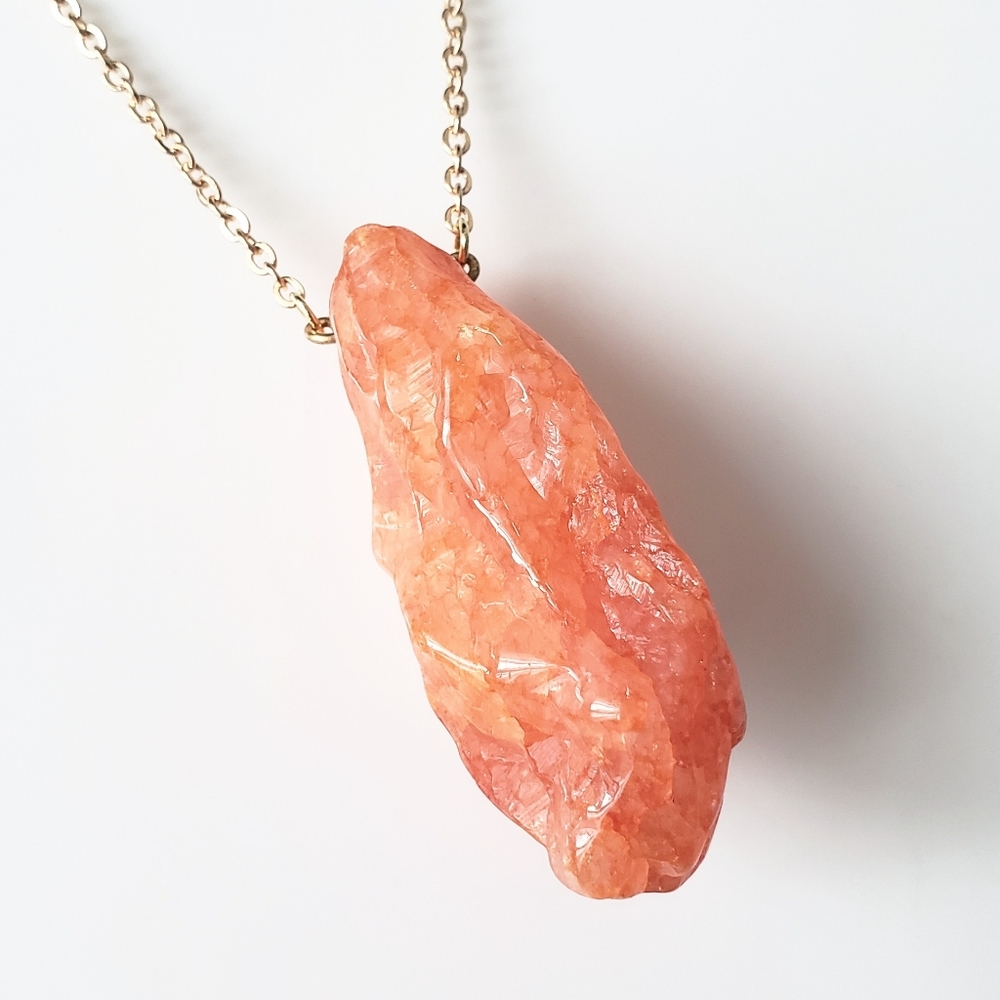 LAST ONE! Vivid genuine rock crystal necklace